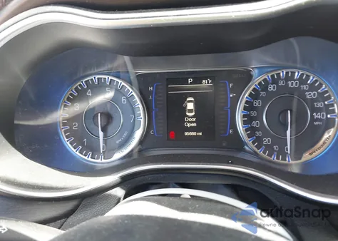 2015 Chrysler 200 Limited z USA, uszkodzony, nr VIN 1C3CCCAB9FN532823